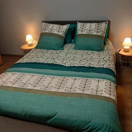Petit Appartement Cosy Бастон Екстериор снимка